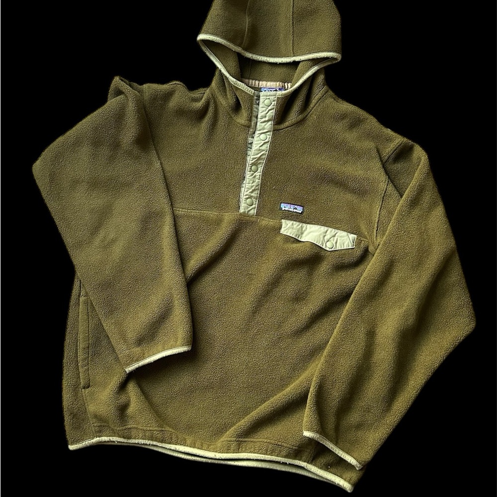 Super rare Patagonia Synchilla  fleece rare color way, no smoking no tears